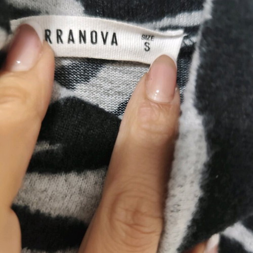 Wool dress like new, size S