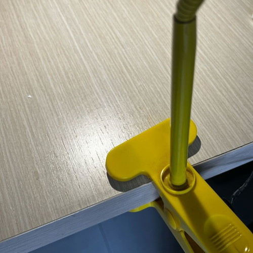 Lamp with clip and flexible arm like new, yellow