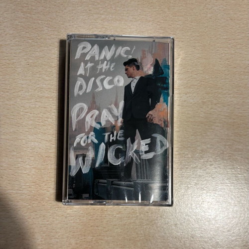 Panic! at the disco Pray for the wicked cassette new