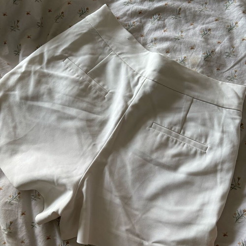 Zara white cotton shorts size Small like new