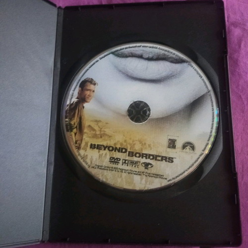 Beyond Borders DVD movie like new with subtitles