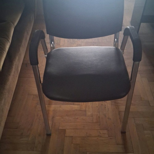 Office chairs made of leatherette like new, set of 2