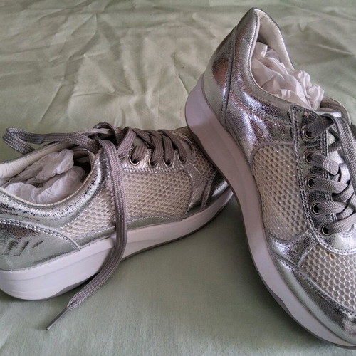 Lumberjack women's sneakers new, size 37, silver