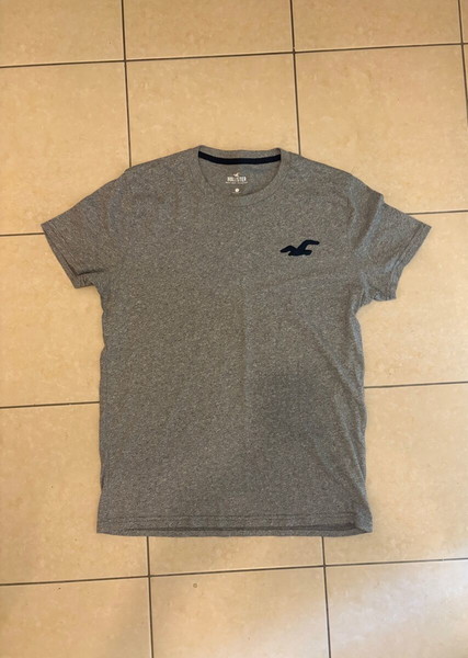Hollister Gray T-Shirt Small