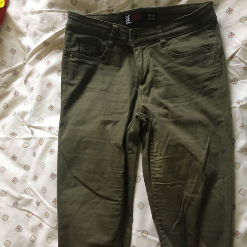 Olive pants small like new
