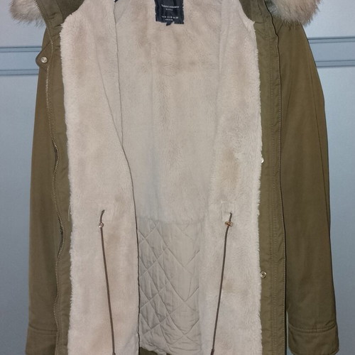 Zara women's khaki parka jacket like new with fur lining medium