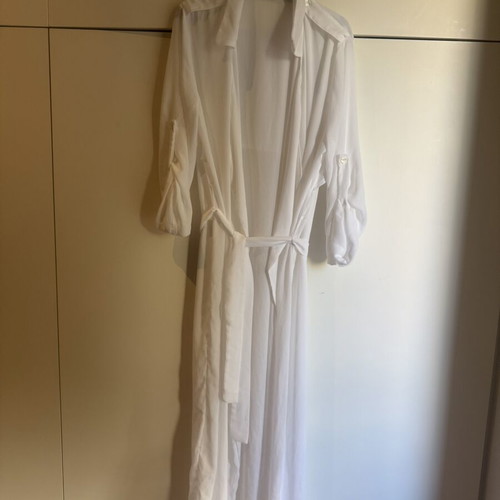 Maxi kimono white, like new, one size with belt