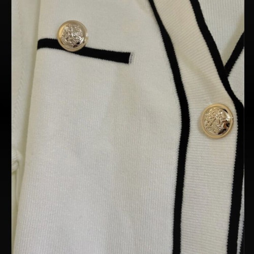 Cropped white cardigan with black details and gold buttons, new size M