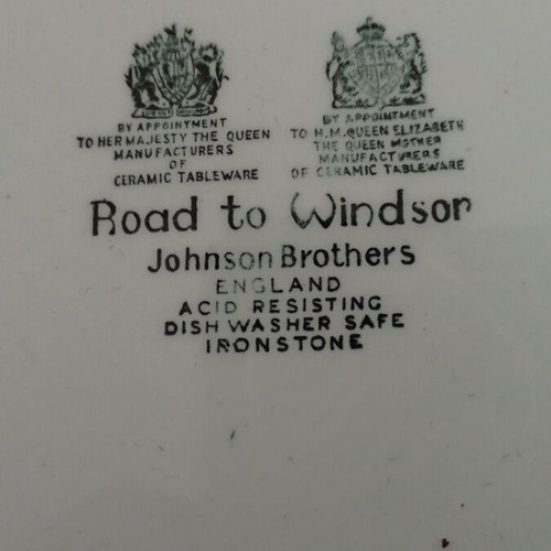 Πορσελάνινο πιάτο Johnson Brothers 25εκ σαν καινούργιο