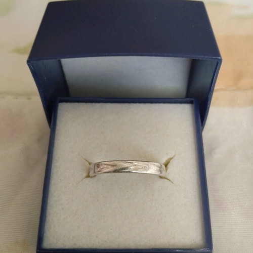 Silver ring 925 with engraving like new