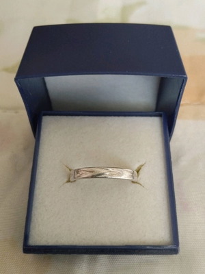 Silver ring 925 with engraving like new