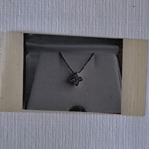 White gold 18K cross with 5 brilliant cut diamonds like new