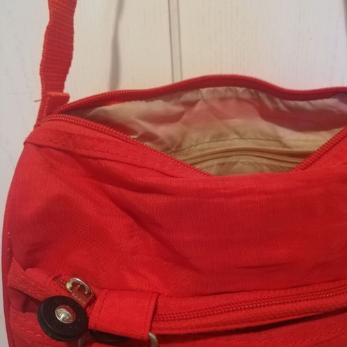 Red shoulder bag like barrel, new