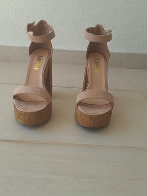 Nude platform sandals size 39 with ankle strap