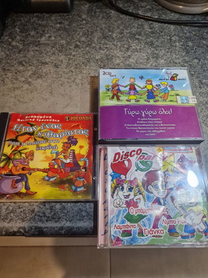 Children's Audio CD set like new, 3 discs with classic songs