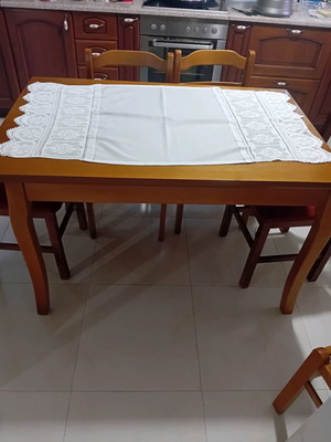 Handmade table runner like new