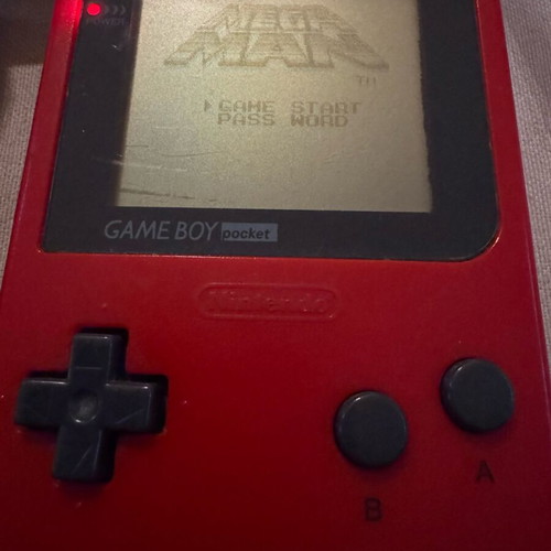 Nintendo Game Boy Pocket red used, tested working