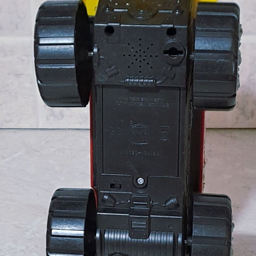 Road Rippers Dino Hauler Velociraptor Jeep with sounds and lights