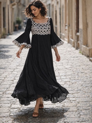 Винтидж макси черна рокля Small като нова с уникални ръкави