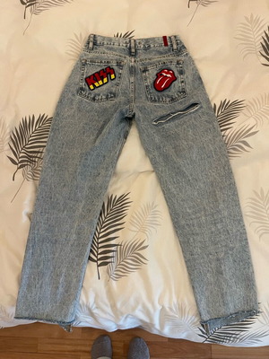 salt and pepper barrel jeans , size 25