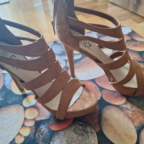 High Heeled Sandals Size 37 Tan Like New