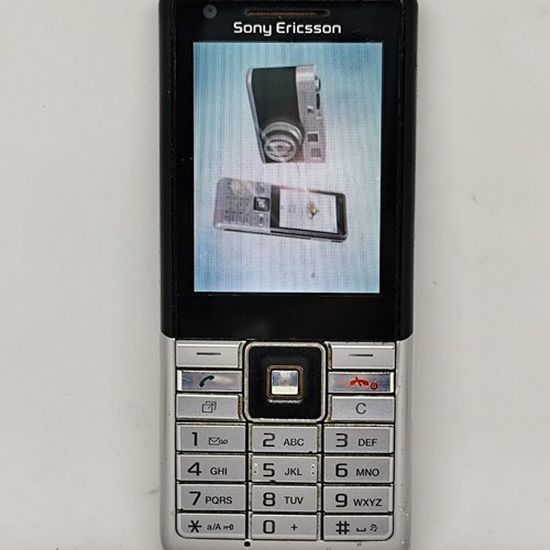 Sony Ericsson Naite (J105i) phone like new, silver