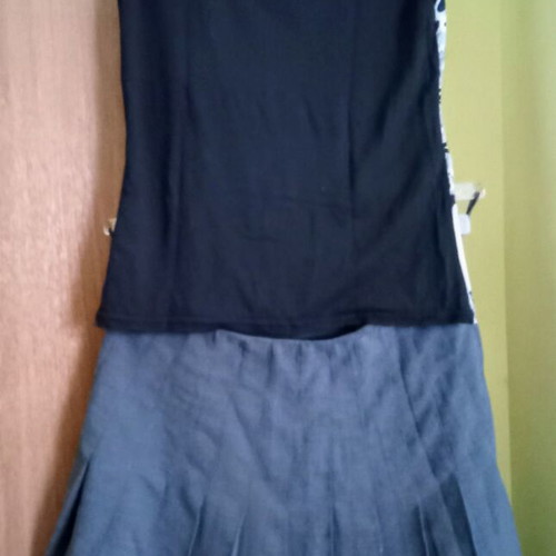 Set blouse and skirt S/M like new, white and gray with gift bracelet