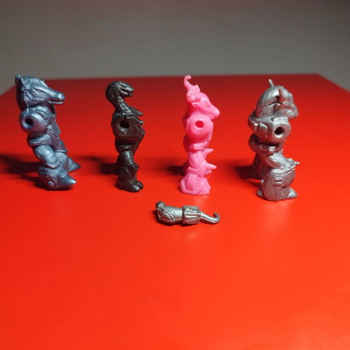 Teratomachoi used, pack of 4 bodies with hand