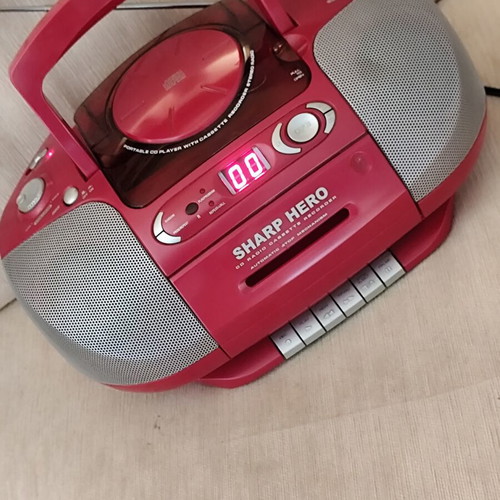 Sharp Hero KE-11900 portable boombox red, like new