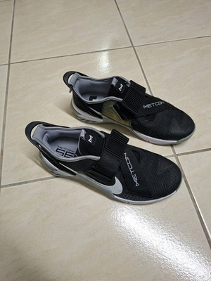 Nike Metcon 7 Flyease athletic shoe new, size 45, black