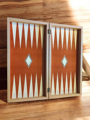 Wooden chess-backgammon case used, size 38x38
