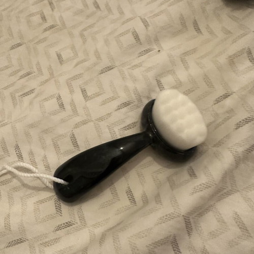 Laloo Cosmetics brush for powder application like new