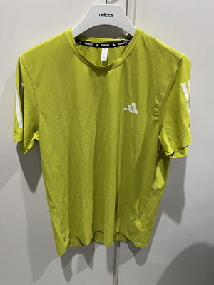Adidas Own the Run tee new, yellow, size M