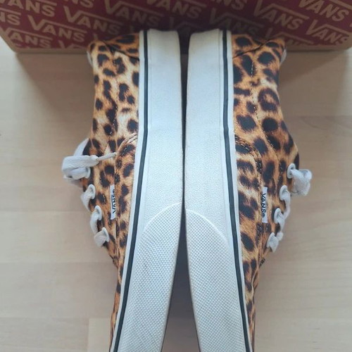 Vans Era Leopard Print Sneakers Like New, Size 37