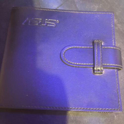 ASUS case for CD/DVD like new, holds 16 discs