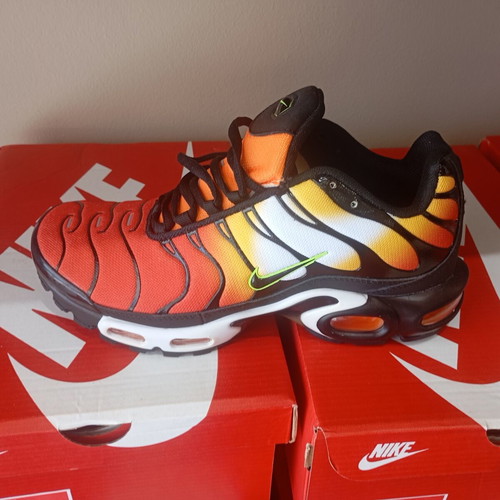 Nike athletic shoes new, comfortable and lightweight