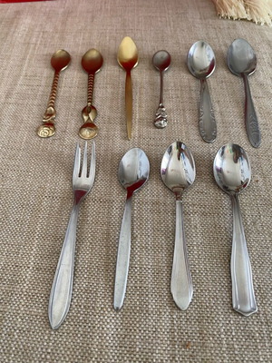 Vintage κουταλάκια μικρά τσαγιού μεταχειρισμένα, πακέτο 9 και πιρουνάκι