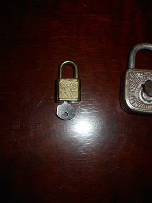 Metal collectible locks used, set of 2 pieces