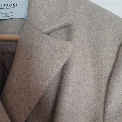 Tiffosi midi beige coat like new with belt