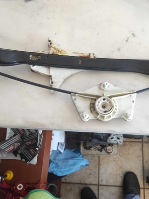 Rear right window regulator for VW Golf 5 '04-'08 used