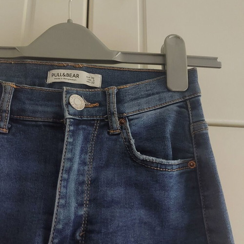Pull & Bear elastic jeans size 32 like new, blue