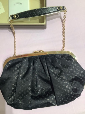 Louis Vuitton τσαντάκι συλλεκτικό Monogram satin αφόρετο