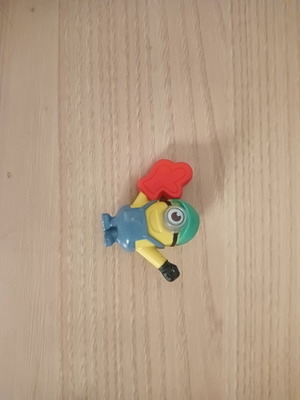 Kinder Minion figure medium size like new