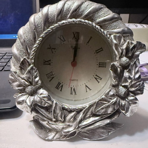 Vintage style επιτραπέζιο ρολόι-ξυπνητήρι μεταχειρισμένο, αναλογικό