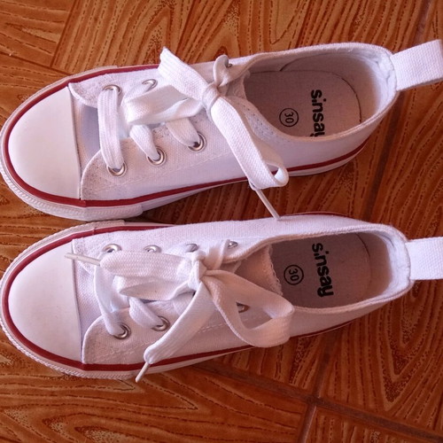 White starakia sneakers size 30 like new, unused