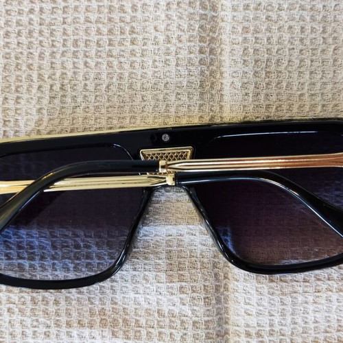 Solo-Solis NDL5555 sunglasses new, black acetate with gold details