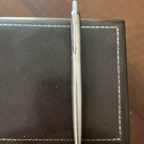 Parker pen new needs refill