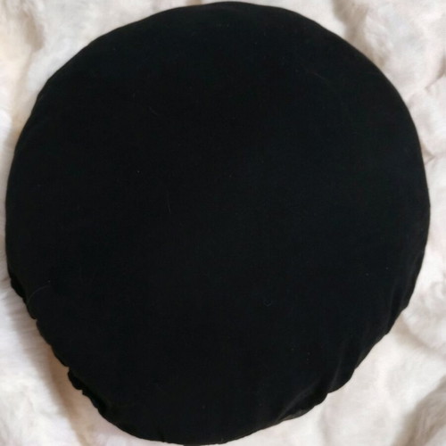 Decorative round pillow used