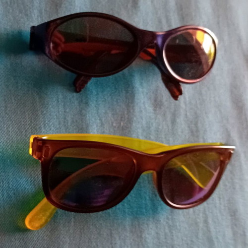 Invu children's polarized sunglasses used, gray green frame and lenses