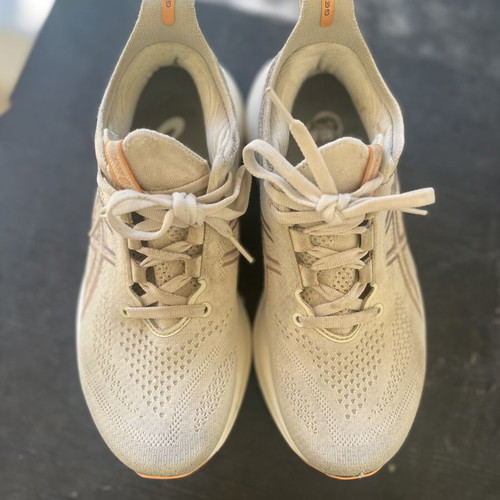 Asics Performance Gel-Nimbus 26 running shoes size 37 used